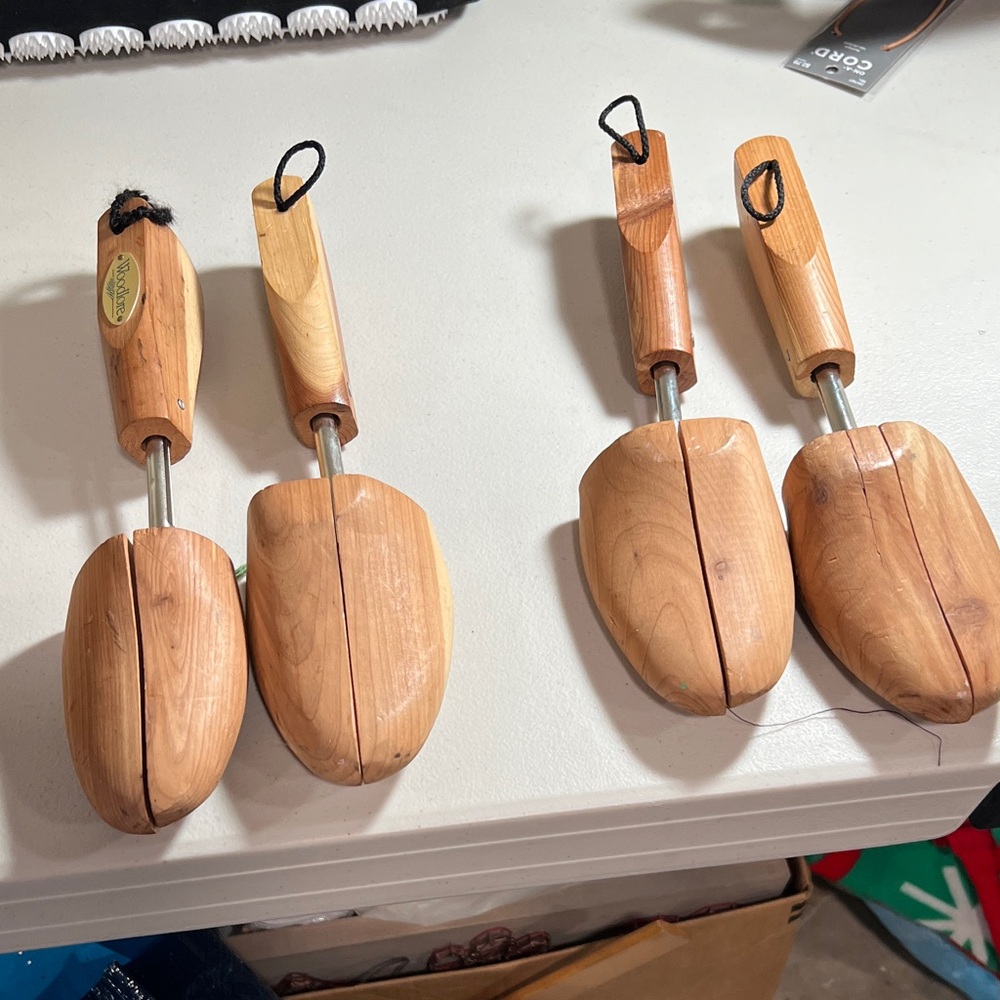 Woodlore Cedar Shoe Trees with Brass Logo